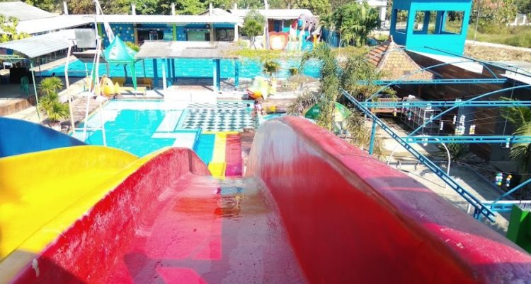 Kolam Renang Banyu Kencono MJ Channel, 1. Amazon Waterland and Themepark, 2. GLOBAL WATERBOOM, 3. SAE Swimming Pool, 4. DUA NAGA BOOM BOOM, 5. Kolam Renang Namira_99, 6. KOLAM RENANG MONICA, 7. Kolam Renang Banyu Kencono, 8. KOLAM RENANG NEW SLOE-LOUP, 9. Kolam Renang Tirta Mas, 10. Resto & Kolam Renang Sendang Rejo, 11. The Queen Swiming Pool, 12. KOLAM RENANG DUA PUTRI, 13. Kolam Renang Ambang Tirto, 14. 3R&D pool & gardens, 15. Lembah Ijo, 16. Kolam Renang Pangestu, 17. KEMASAN SWIMMING POOL, 18. Kolam Renang FATIMAH
