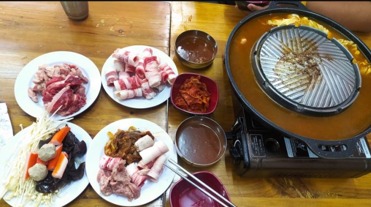 Manse Korean Grill BOGOR via Google Maps Ryan Bayu, 1. Cucurak Warung Sunda, 2. Hanamasa Bogor, 3. Pochajjang Bogor Pajajaran (Tutup), 4. Ichiro Shabu & Barbeque, 5. Yorichi BBQ & Shabu-Shabu (Tutup), 6. Sumeragi Bogor, 7. GoGrill-Ah! Bogor, 8. Caddie Grill & Shabu, 9. Manse Korean Grill Bogor, 10. Kitamura Shabu-Shabu Bogor Bangbarung, 11. Pachi-Pachi Shabu & Grill Bogor, 12. Sogogi Shabu & Grill Bogor, 13. Daebag’yu Korean BBQ, 14. Shabu Hachi Bogor, 15. HEYSTEAK (Tutup), 16. Barata Coffee Shop, 17. Bamboo Dimsum (Tutup), 18. Steak 21, 19. Oishii Yakiniku, 20. Damar Restaurant