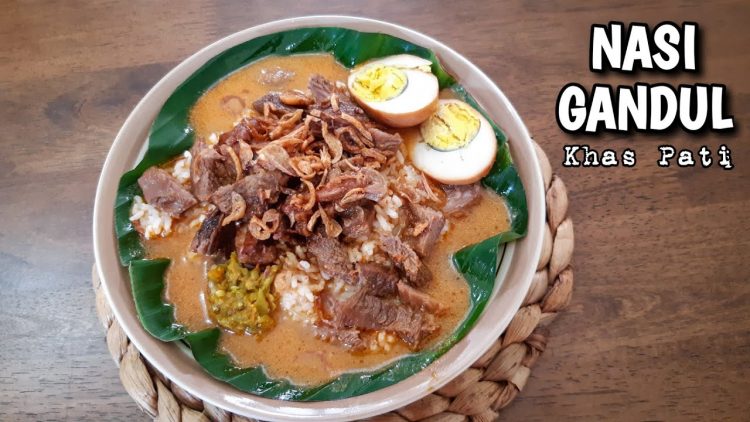 Nasi Gandul via Youtube Dapoer Lestari', 1. Nasi Gandul, 2. Bandeng Presto, 3. Getuk Lopis Runting, 4. Kacang khas Pati, 5. Kue Moho khas Pati, 6. Kerupuk Ampo, 7. Kerupuk Daging, 8. Telur Lurik, 9. Kerajinan Kuningan, 10. Batik Bakaran, 11. Kecap Duo Lele, 12. Pati Oblong, 13. Tape Gembong, 14. Jeruk Pamelo, 15. Lepet Jagung, 16. Kelapa Kopyor, 17. Carang Madu