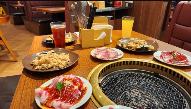 Shaburi &amp; Kintan Buffet Grand Metropolitan Bekasi Juwita Triana, 1. Ngunya BBQ &amp; Suki, 2. Steak 21, 3. Giant Shabu, 4. Kita Steamboat &amp; Yakiniku, 5. Shukaku BBQ, Shabu &amp; Agemono Bekasi, 6. Oh My Grill Jatiwaringin, 7. KKUMGA Korean BBQ, 8. Shabu Yoi Bekasi, 9. Sushi Tei SMB, 10. Shaburi &amp; Kintan Buffet , 11. WABEGA BBQ (Tutup), 12. Bamboo Dimsum Harapan Indah (Tutup), 13. Gogi-gui All You Can Eat Korean BBQ, 15. Shabu Shabu On-Yasai, 16. Pochajjang Summarecon Bekasi , 17. SukaSuki Grill &amp; Steamboat, 18. 90 Bun BBQ House AYCE Pondok Gede, 19. Mr.Sumo, 20. Sogogi Shabu &amp; Grill Galaxy Bekasi, 21. JaeSan Grill by Warung Bang Panjul, 22. Yuraku Restaurant, 24. Hanamasa Bekasi, 25. Gyu-kaku Japanese BBQ, 26. Mashiseo, 27. Raa Cha Suki &amp; Barbeque Summarecon Mal Bekasi