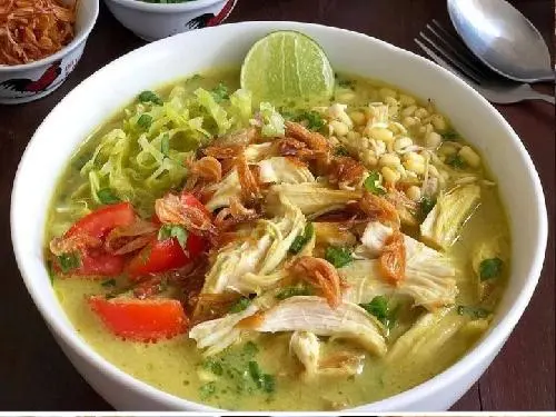 Soto Ayam Klaten, 1. Kue Apem Jatinom, 2. Kepel Ciro Pedan, 3. Getuk Yoko Kurung, 4. Sop Ayam Pak Min, 5. Keripik Belut, 6. Keripik Paru, 7. Keripik Kulit Ceker Ayam, 9. Keripik Tempe, 10. Sego Wiwit, 11. Ayam Panggang Klaten, 12. Sego Gudangan, 13. Nasi Terancam Klaten, 14. Angkringan (HIK) Khas Klaten, 15. Swike Kodok (Non Halal), 16. Rempeyek Ikan Cethul, 17. Wajik Klaten, 18. Peyek Kacang Daun Jeruk, 19. Nasi Tumpang Lethok, 20. Geplak khas Klaten, 21. Dawet Bayat Klaten, 22. Ayam Bakar khas Klaten, 23. Soto Ayam Klaten, 24. Tengkleng Kambing Klaten, 25. Surabi Klaten, 26. Sego Welut, 27. Bakmi Miroso, 28. Slondok, 29. Semprongan, 30. Kepel Klaten, 31. Wayang Kayu