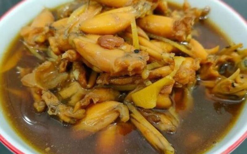 Swike Kodok, 1. Kue Apem Jatinom, 2. Kepel Ciro Pedan, 3. Getuk Yoko Kurung, 4. Sop Ayam Pak Min, 5. Keripik Belut, 6. Keripik Paru, 7. Keripik Kulit Ceker Ayam, 9. Keripik Tempe, 10. Sego Wiwit, 11. Ayam Panggang Klaten, 12. Sego Gudangan, 13. Nasi Terancam Klaten, 14. Angkringan (HIK) Khas Klaten, 15. Swike Kodok (Non Halal), 16. Rempeyek Ikan Cethul, 17. Wajik Klaten, 18. Peyek Kacang Daun Jeruk, 19. Nasi Tumpang Lethok, 20. Geplak khas Klaten, 21. Dawet Bayat Klaten, 22. Ayam Bakar khas Klaten, 23. Soto Ayam Klaten, 24. Tengkleng Kambing Klaten, 25. Surabi Klaten, 26. Sego Welut, 27. Bakmi Miroso, 28. Slondok, 29. Semprongan, 30. Kepel Klaten, 31. Wayang Kayu