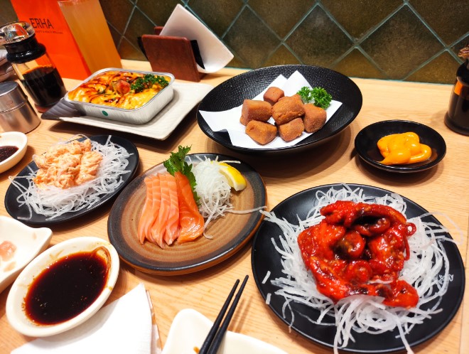 1. Ngunya BBQ &amp; Suki, 2. Steak 21, 3. Giant Shabu, 4. Kita Steamboat &amp; Yakiniku, 5. Shukaku BBQ, Shabu &amp; Agemono Bekasi, 6. Oh My Grill Jatiwaringin, 7. KKUMGA Korean BBQ, 8. Shabu Yoi Bekasi, 9. Sushi Tei SMB, 10. Shaburi &amp; Kintan Buffet , 11. WABEGA BBQ (Tutup), 12. Bamboo Dimsum Harapan Indah (Tutup), 13. Gogi-gui All You Can Eat Korean BBQ, 15. Shabu Shabu On-Yasai, 16. Pochajjang Summarecon Bekasi , 17. SukaSuki Grill &amp; Steamboat, 18. 90 Bun BBQ House AYCE Pondok Gede, 19. Mr.Sumo, 20. Sogogi Shabu &amp; Grill Galaxy Bekasi, 21. JaeSan Grill by Warung Bang Panjul, 22. Yuraku Restaurant, 24. Hanamasa Bekasi, 25. Gyu-kaku Japanese BBQ, 26. Mashiseo, 27. Raa Cha Suki &amp; Barbeque Summarecon Mal Bekasi