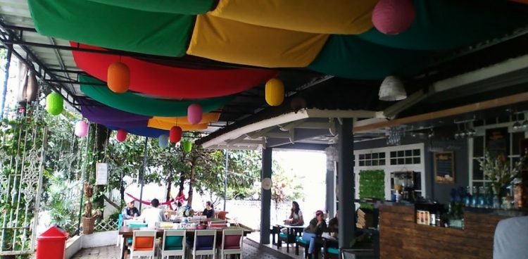 Cafe Teras ANYUN Lipat Hati, 1. Sabore Kitchen, 2. Secret Garden Cafe, 3. Depdoo, 4. Chicoba Cafe, 5. Mak Ecih Cafe, 6. The Celcius Coffee, 7. Bacil Cianjur, 8. Nicole’s Kitchen and Lounge, 9. Mayoutfit & Cafe, 10. Tan Keng Cu Resto & Bakery, 11. Twank Kitchen, 12. Cafe 259 Cianjur (Tutup), 13. Mr.Ebood Platinum Sayang, 14. Kilometer95 Coffee, 15. Orange Cafe Cianjur, 16. Arseven Coffee Corner, 17. Acakadut resto & Coffee Shop (Tutup), 18. Resto Wisata Ciherang, 19. Saung De Faqih, 20. Waroeng Botram, 21. MBS Bistro and Cafe (Tutup), 22. Langit Cafe, 23. Cafe Bcny, 24. Kedai Kopi Riung Gunung, 25. Sela Kopi, 26. Imah Kopi Cianjur, 27. Wardis Koffie, 28. 55 Cafe Cianjur, 29. diKala Coffee & Eatery Cianjur, 30. Cimaya (Tutup), 31. Ujala Cafe & Roastery, 32. De Baksoku, 33. Bakso Niku, 34. Cafe Teras ANYUN, 35. M Garden Cafe