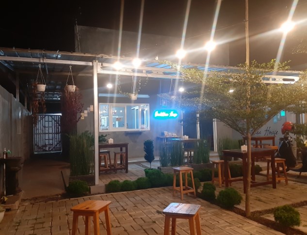 Cafe Youkitchen House Muhamad Iqbal, 1. Pondok Nara, 2. Kopi Bakar Bapak Endut, 3. Cafe sarasa coffee shop, 4. Kubik Coffee, 5. Joe’s Brother Coffee Shop &amp; Resto, 6. Bitts Fast&amp;Slow Coffee Bar, 7. Kedai Kopi Toleat, 8. The Suma’s coffee and Music Room, 9. Mc Bamm Corner Cafe, 10. Mustafa 85, 11. Cafe Duren Menes, 12. De’ Badak Cafe (Tutup), 13. Cafe Gadget, 14. Kapulso Cafe, 15. Cafe Youkichen House (Tutup), 16. Cafe Tropis, 17. Cafe Bumi Aki Green, 18. Sejiwa Coffee, 19. Armor Kopi, 20. Mimiti Coffee and Space (Tutup), 21. Di Dago Coffee, 22. Dua Coffee, 23. Int.space, 24. Yumaju Coffee (Tutup), 25. Dikopian, 26. Enemy Coffee Shop, 27. RJ Coffee, 28. Jung Coffee Pandeglang, 29. Kopi_Santri, 30. Villa Hijau Cafe