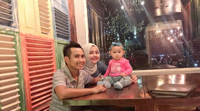 D'Anclom Bistro via Instagram.com @rayindah28, 1. Kopilogi, 2. Jemma Coffee, 3. Zabir Coffee and Friends, 4. Our Home ( Eat – Drink – Read ), 5. Hangout Cafe, 6. MENUME Terrace White Cafe, 7. D’Anclom Bistro (Tutup), 8. Garasi Mono Cafe (Tutup), 9. Toast Ngopi, 10. Roti & Kopi Gudang Rasa, 11. Lyfe Eatery (Tutup), 12. Talkie Space, 14. King Cafe, 15. Mahkota Java Cafe, 16. LAMANSUA Coffee, 17. 57 Terus Coffee, 18. D’Eleven Cafe & Resto (Tutup), 19. Cima Milk (Tutup), 20. Taman Kopi Cisurupan, 21. Collega Coffee, 22. Fratello Gelato and Coffee Shop (Tutup), 23. Warkop Mang Ucup, 24. Penyoe Kakopi, 25. Tempat Ketiga, 26. Balong, 27. Kopi Senja, 28. Yogiva Cafe and Resto, 29. SHAFF Resto & Cafe, 30. Benjamin Coffee Bar, 31. Cafe Cozy Afternoon, 32. Eatboss Garut (Tutup), 33. Hayoo Ngopi