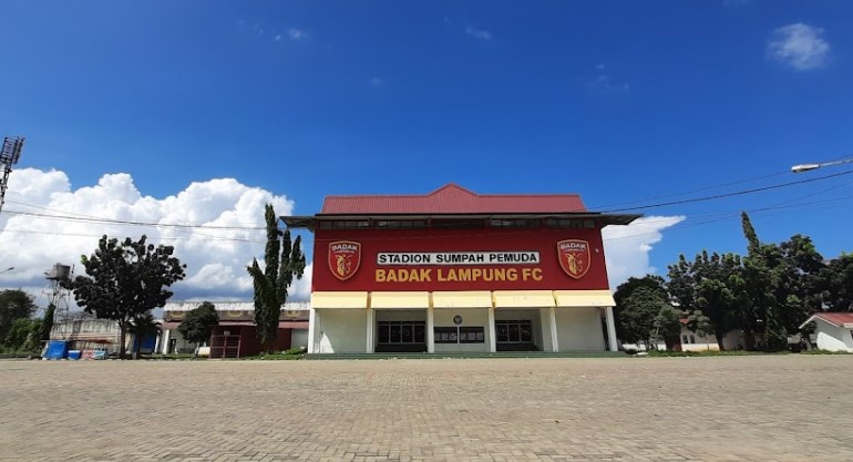 Gedung Sumpah Pemuda (PKOR) iqbal damara, 1. Flipflop Coffee, 2. Warung Nongkrong (WN), 3. TEMAN KOPI, 4. Beringin Cinta Unila, 5. KFC Kedaton Lampung, 6. Mall Boemi Kedaton, 7. Tugu Adipura Bundaran Gajah, 8. Waroeng Diggers, 9. Tugu Pengantin, 10. Lungsir, 11. Halaman Kantor Gubernur, 12. Wood Stairs Cafe, 13. Stadion Pahoman, 14. PKOR Way Halim, 15. The Summit Bistro, 16. Oops Pujasera, 17. Lampung Walk, 18. Kedai Mie Aceh Jamboe Raya Way Halim, 19. Cafe Babe (Tutup), 20. Jumbo SeaFood (Tutup), 21. Sky Garden Cafe and Resto, 22. Dijou Coffeebar ( RELX ), 23. Liep’s Cafe, 24. Owl Cafe (Tutup), 25. Perut Bulat Cafe and Resto (Tutup), 26. Alun-alun Kota bandar Lampung alias Taman Gajah, 27. Ciplaz Lampung (RAMAYANA), 28. Depan Museum Lampung