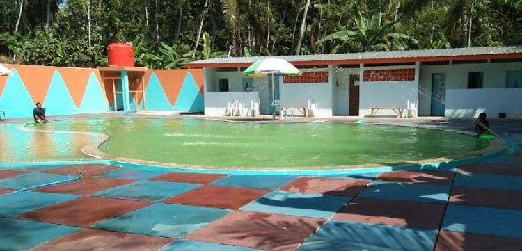 Kolam Renang Desa Lamuk Via Surur, 1. Mulyani Garden & Swimming Pool, 2. Kolam Renang Tirto Asri Walik, 3. Purbasari Pancuran Mas, 4. Kolam Ombak Owabong, 5. Kolam Renang Sawah Ijo, 6. Pancuran Ciblon, 7. Kolam Air Panas dan Terapi Ikan Owabong, 8. Lembah Pleset, 9. Dita Pelangi, 10. Kolam Renang FIK 2 Desa Langgar, 11. Kolam renang Serayu, 12. Kolam Renang Sanggaluri Park, 13. Kolam Renang Anak “Tebon”, 14. Kolam Renang Desa Lamuk, 15. Kolam Renang Karina Dewi