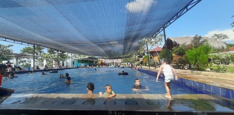Kolam Renang Tirta Arum Nur Iman, 1. Kolam Renang Banyubiru, 2. Kolam Renanģ Bulaksari, 3. Dupan Water Park, 4. Kolam Renang BRD Pekalongan Dreams Big Park, 5. Kolam Renang Binali, 6. Kolam Renang Prima Graha Karanganyar, 7. Telaga Al Kautsar, 8. Kolam Renang Kedung Ketjeh, 9. Kolam Renang Kulu Asri, 10. Kolam Renang Bandar EcoPark, 11. Kolam Renang Tirta Arum, 12. Kolam Renang Grabyag Tirta Asri (GTA), 13. Anisa Water Park, 14. Kolam Renang, Terapi Ikan, dan RM. Kebon Jeruk, 15. Kolam Renang TIRTA GALIH, 16. Kolam Renang Langkap