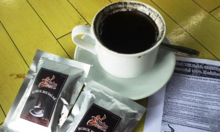 Kopi Biji Salak, 1. Enting-enting Gepuk, 2. Getuk Kethek, 3. Kerupuk Godril, 4. Keripik Paru, 5. Ampyang, 6. Singkong Keju, 7. Bakpia Patok, 8. Roti Wonder, 9. Ronde Sekoteng Jago, 10. Kopi Babah Kacamata, 11. Kopi Biji Salak, 12. Batik Bambu, 13. Bakmi Jowo, 14. Roti Tegal