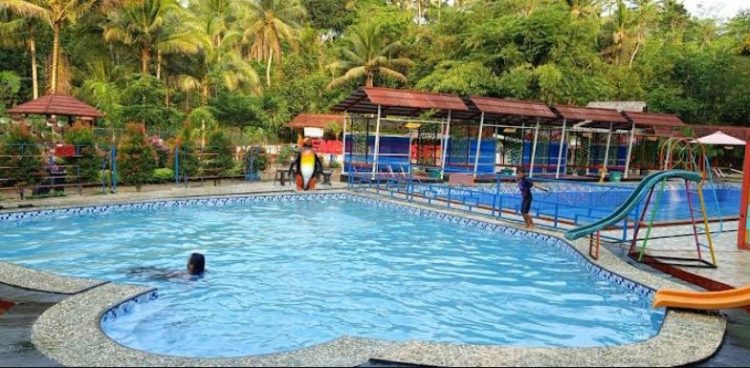 Lembah Pleset Panca Urip Purwoko, 1. Mulyani Garden & Swimming Pool, 2. Kolam Renang Tirto Asri Walik, 3. Purbasari Pancuran Mas, 4. Kolam Ombak Owabong, 5. Kolam Renang Sawah Ijo, 6. Pancuran Ciblon, 7. Kolam Air Panas dan Terapi Ikan Owabong, 8. Lembah Pleset, 9. Dita Pelangi, 10. Kolam Renang FIK 2 Desa Langgar, 11. Kolam renang Serayu, 12. Kolam Renang Sanggaluri Park, 13. Kolam Renang Anak “Tebon”, 14. Kolam Renang Desa Lamuk, 15. Kolam Renang Karina Dewi