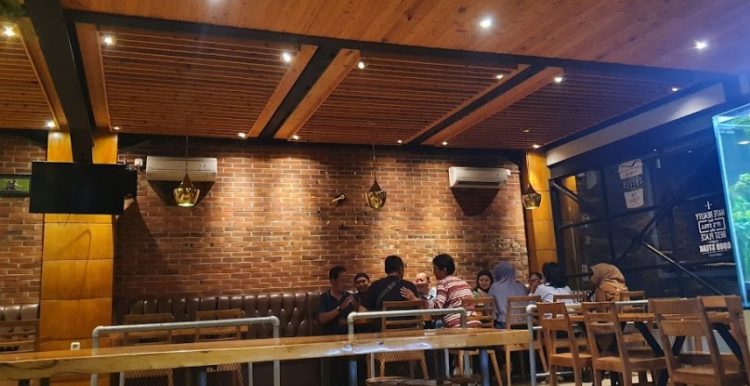My Story Cafe, Bistro & Social House R Syahrizal Santoso, 1. Meetime Eatery, 2. Lynne’s Coffee & Kitchen, 3. Robby Coffee and Tea, 4. My Story Cafe, Bistro & Social House, 5. Olive Bistro (Cafe & Resto), 6. Terajeh Coffee and Steak House, 7. Famouz Cafe, 8. Baraja Coffee, 9. Markas Cafe, 10. Garasi Cafe, 11. MooCow Fresh Milk, 12. D’Forty Resto and Cafe, 13. DelVente Cafe (Tutup), 14. Dessert Garden, 15. Paddi Cafe & Bistro, 16. Kopi Montong, 17. Strawberry Delight, 18. EatBoss Cirebon, 19. Lambada Cafe, 20. Sabandina Koffie, 21. Kedai Putu, 22. Little Black Coffee and Tea, 23. Kedai Tenggo, 24. Kopi Manao, 25. Tremor Coffee Cirebon (Tutup), 26. PAPER & SIP, 27. Sky Cafe by Cordela Hotel, 28. Wkwk Cafe (Cafe), 29. Tempat Makan bus Garuda Mas, 30. Rumah Makan Sri Jaya, 31. Pringsewu Palikanci Resto, 32. Rumah Mantan