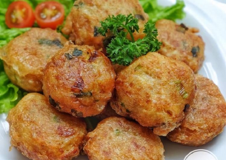 Perkedel Kimpul, 1. Ndas Borok khas Temanggung, 2. Sego Gono, 3. Sego Urap, 4. Iwak Kali Laras Soropadan, 5. Balung Kuwuk, 6. Mendut, 7. Brongkos Kikil, 8. Tiwul khas Temanggung, 9. Buntil, 10. Bajingan, 11. Ketan Gudig, 12. Entho Cothot, 13. Empis Empis Tahu Tempe, 14. Lento, 15. Jadah, 16. Gesing, 17. Tempong, 18. Corobikang, 19. Perkedel Kimpul, 20. Bubur Saren, 21. Jali, 22. Kipo, 23. Wedang Ronde Wasis, 24. Nasi Goreng Tembakau, 25. Kupat Tahu Batoar, 26. Pisang Aroma