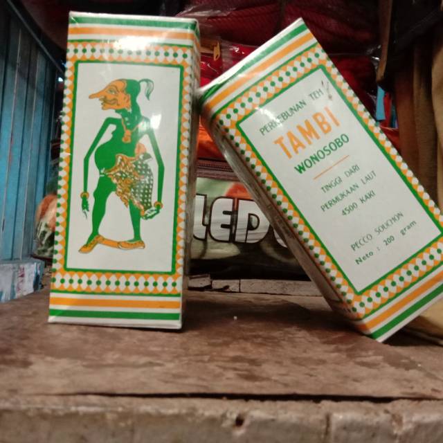 Teh Tambi via Shopee, 1. Keripik Tempe Kemul, 2. Mie Ongklok, 3. Purwaceng, 4. Opak Singkong, 5. Keripik Jamur, 6. Kacang Dieng, 7. Dendeng Gepuk, 8. Carica Sumbing Segar, 9. Sagon, 10. Terong Belanda, 11. Teh Tambi, 12. Geblek, 13. Opak Angin, 14. Sego Megono, 15. Keripik Kentang, 16. Gorengan Tempe Kemul, 17. Salak khas Wonosobo, 18. Dodol Salak, 19. Combro