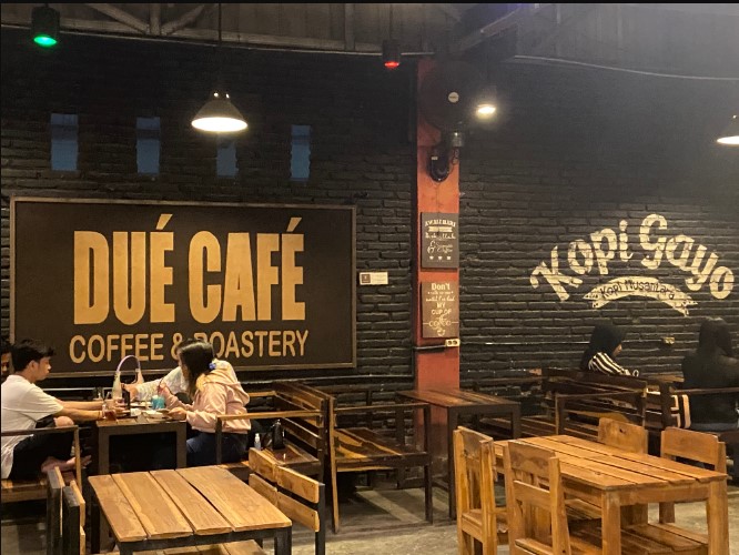 DUE CAFE nurdin mbee, 1. DUE CAFE, 2. Njajan.co 04, 3. Cafe Susu Putri Bumi, 4. Jong Cafe, 5. Asem Jawa Cafe, 6. Sembawang Cafe, 7. Kedai Kopi Tanpa Nama, 8. D’milk Kedai Susu, 9. Ala Cafe Madam’e Banjarharjo, 10. VOC kafe, 11. Aldan Coffee, 12. Gila Duren, 13. Kedai Ceker Ndower, 14. Family Billiard &amp; Coffee, 15. Rumah Makan Kedung Roso, 16. Kupat Blengong Kasturi Rajak Putra, 17. Rumah Makan Alang Alang, 18. Rumah Makan Pak Tarwud, 19. Cam Cafe, 20. SIGELENG COFFEE &amp; EATERY (Tutup), 21. Royal Cafe, 22. King’s Coffee Brebes, 23. Kedai Kopi He Kafei, 24. Asem Jawa Kafe, 25. Janji Jiwa, 26. Cafe Milk 3, 27. TEND Coffee and Tea (Tutup), 28. Puspa Deck (Tutup), 29. Rajaswa Coffee