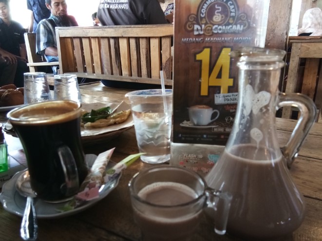 Dapoer Djagongan Baryati Kusnadi, 1. Waroenk Ora Umum, 2. Ambalika Restaurant, 3. At Cafe Campus, 4. d’Java Steak, 5. Djago Jowo, 6. Warak Koffie, 7. Gubug Makan Mang Engking, 8. Kedai Om Jul, 9. Kitchen Chef (Tutup), 10. Kukuruyuk (Tutup), 11. Lombok Idjo, 12. Niki Eco, 13. Oemah Daun Cafe &amp; Resto, 14. Restoran Taman Pringgading, 15. Red Chili Purwokerto, 16. RM. Cahaya Mas Purwokerto, 17. Shi-Da (Tutup), 18. Table Nine Resto, 19. Umaeh Inyong, 20. Waroeng nDeso Traditional Restaurant, 21. Waroeng Pisa, 22. Warung Tetehna, 23. Society Coffee House, 24. Warunk Upnormal (Tutup), 25. Level Up Resto &amp; Bar, 26. Adhang Pangeran, 27. Loja De Cafe, 28. Caravan Kopi (Tutup), 29. Kopi.kebon, 30. Singgah Coffee &amp; Book, 31. Dapoer Djagongan, 32. Hangout Cafe and Restaurant, 33. Whiteness  Cafe, 34. Eco 21, 35. Badrei Coffee