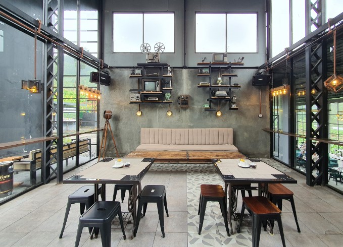 Deselokaton Adi, 1. Argo Loro Kopi, 2. Kopi DjuWos, 3. Pendopo Alit Boyolali, 4. Opallet Cafe, 5. Hekya Cafe, 6. Daipilong LabaLaba Boyolali, 7. Kedai Mujur’s, 8. KEDAI MATMOEN, 9. Vappiano Resto &amp; Cafe, 10. Pim n pom Fried Chicken, 11. Omah Bakar On The Street, 12. Horock Coffee Boyolali, 13. Deselokaton Boyolali, 14. Breakout Tea &amp; Coffee, 15. Clear up Cafe (Tutup), 16. Culture Coffee Boyolali, 17. Amor coffee talks, 18. Maha.pinkcafe, 19. KiNG Coffee Boyolali, 20. Omah Dewe Cafe, 21. Dembakoe Cafe, 22. D’ Garden Cafe Selo, 23. Kafe Organik Etasia, 24. AA Cafe Resto, 25. Kohaku Cafe, 26. Macchiato Coffee, 27. Skapat Coffee House, 28. Mario Star Coffee, 29. T-Co Caffe (Tutup), 30. Clear Up Eatery &amp; Mixology (Tutup), 31. Social Garden (Tutup), 32. W-dangan Kandang Sapi (Tutup)
