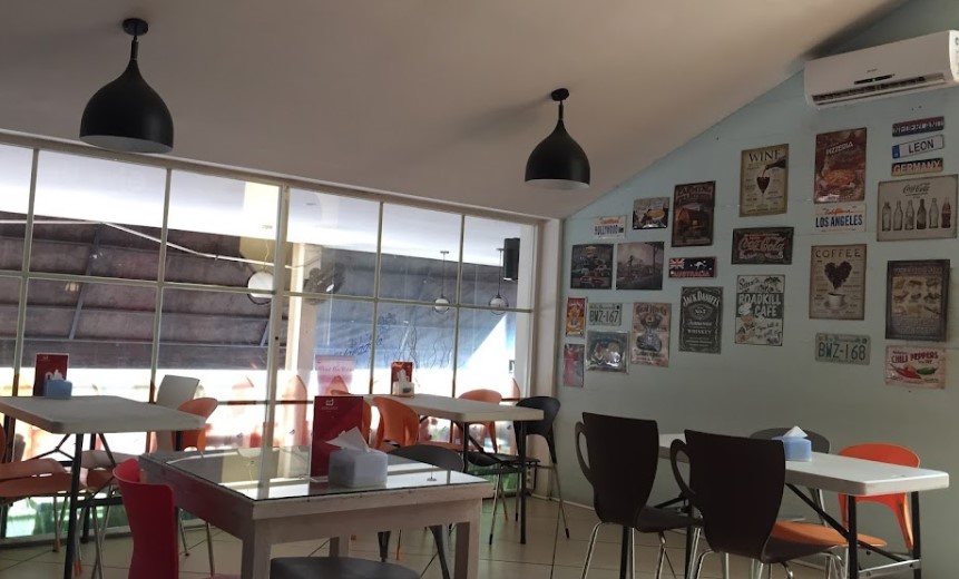 Kafe Manggala Anggi Mahasanghika, 1. Kurma Resto &amp; Coffee Shop, 2. kopiNAN.co, 3. Cafe 33, 4. Constante Coffee &amp; Cake, 5. BELIKOPI. BLORA, 6. Metro Coffee, 7. Samin Coffee Shop, 8. Teko Latte, 9. Kedai Wilis, 10. Kafe Manggala, 11. Warung Iwak Kali Tempuran, 12. Londho Coffee Shop, 13. Tigasembilan, 14. Seteduh Coffee, 15. Jukopi, 16. Loss Cafe, 17. Its Milk Blora (Tutup), 18. Rodeo Angkring &amp; Cafe, 19. YY’s White house (Tutup), 20. Kedai Gang Mangga, 21. Constante coffee &amp; cake, 22. Tekolate2nd, 23. Segara Cafe, 24. Coffee and Cafe BEN’s, 25. Play Cafe Blora, 26. Omah Majapahit, 27. Angkringan Level Up Blora, 28. Sedjoli Blora, 29. Chara Ice Cream, 30. My Chicken Cafe &amp; Resto (Tutup), 31. Book.ing Library &amp; Cafe