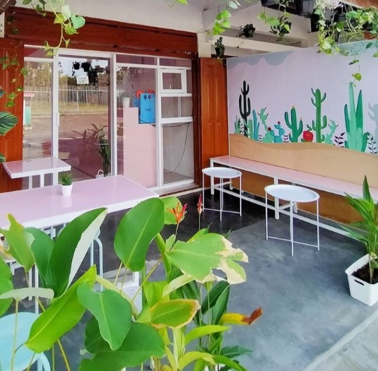 Maha.pinkcafe srirahadyan hayu, 1. Argo Loro Kopi, 2. Kopi DjuWos, 3. Pendopo Alit Boyolali, 4. Opallet Cafe, 5. Hekya Cafe, 6. Daipilong LabaLaba Boyolali, 7. Kedai Mujur’s, 8. KEDAI MATMOEN, 9. Vappiano Resto &amp; Cafe, 10. Pim n pom Fried Chicken, 11. Omah Bakar On The Street, 12. Horock Coffee Boyolali, 13. Deselokaton Boyolali, 14. Breakout Tea &amp; Coffee, 15. Clear up Cafe (Tutup), 16. Culture Coffee Boyolali, 17. Amor coffee talks, 18. Maha.pinkcafe, 19. KiNG Coffee Boyolali, 20. Omah Dewe Cafe, 21. Dembakoe Cafe, 22. D’ Garden Cafe Selo, 23. Kafe Organik Etasia, 24. AA Cafe Resto, 25. Kohaku Cafe, 26. Macchiato Coffee, 27. Skapat Coffee House, 28. Mario Star Coffee, 29. T-Co Caffe (Tutup), 30. Clear Up Eatery &amp; Mixology (Tutup), 31. Social Garden (Tutup), 32. W-dangan Kandang Sapi (Tutup)