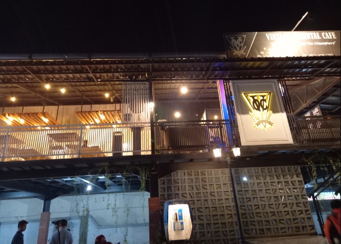 VOC kafe Nirmala Hassan, 1. DUE CAFE, 2. Njajan.co 04, 3. Cafe Susu Putri Bumi, 4. Jong Cafe, 5. Asem Jawa Cafe, 6. Sembawang Cafe, 7. Kedai Kopi Tanpa Nama, 8. D’milk Kedai Susu, 9. Ala Cafe Madam’e Banjarharjo, 10. VOC kafe, 11. Aldan Coffee, 12. Gila Duren, 13. Kedai Ceker Ndower, 14. Family Billiard &amp; Coffee, 15. Rumah Makan Kedung Roso, 16. Kupat Blengong Kasturi Rajak Putra, 17. Rumah Makan Alang Alang, 18. Rumah Makan Pak Tarwud, 19. Cam Cafe, 20. SIGELENG COFFEE &amp; EATERY (Tutup), 21. Royal Cafe, 22. King’s Coffee Brebes, 23. Kedai Kopi He Kafei, 24. Asem Jawa Kafe, 25. Janji Jiwa, 26. Cafe Milk 3, 27. TEND Coffee and Tea (Tutup), 28. Puspa Deck (Tutup), 29. Rajaswa Coffee