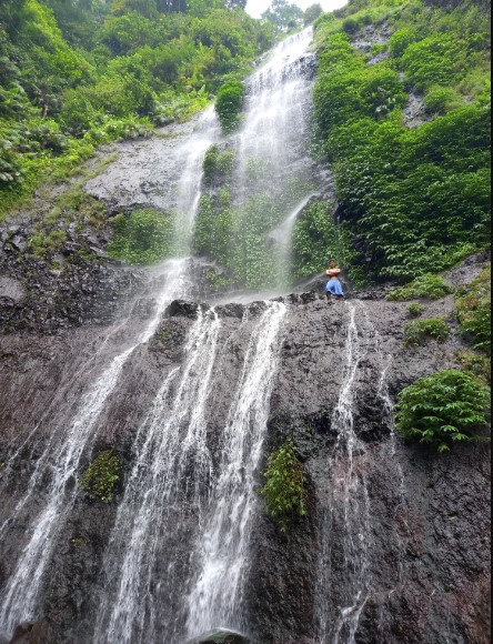 Air Terjun Grinjingan Dowo Wisnu Safii, 1. Pantai Bandengan (Pantai Tirto Samudro), 2. Wisata Karimun Jawa , 3. Pantai Kartini, 4. Benteng Portugis , 5. Museum R.A. Kartini , 6. Jepara Ocean Park, 7. Air Terjun Songgolangit, 8. Pantai Teluk Awur , 9. Pantai Blebak Jepara, 10. Pantai Gua Manik, 11. Pantai Ombak Mati, 12. Pantai Pungkruk, 13. Tiara Park Waterbom, 14. Pantai Empu Rancak, 15. Taman Kerang, 16. Bukit Bejagan, 17. Air Terjun Banyu Anjlok, 18. Air Terjun Setatah, 19. Air Terjun Dong Paso, 20. Akar Seribu Plajan, 21. Puncak Distoroto, 22. Hutan Wisata Sreni Indah, 23. Bukit Ragas, 24. Puncak Jehan, 25. Pantai Punuk Sapi, 26. Air Terjun Gembong, 27. Hutan Pinus Setro Batealit, 28. Pantai Tegalsambi, 29. Air Terjun Sumenep, 30. Pulau Panjang, 31. PANTAI PRAWEHAN, 32. Pantai Kampung Prau, 33. Rainbow Adventure Park Jepara, 34. Pertapaan Ratu Kalinyamat , 35. Air Terjun Jurang Nganten, 36. Pulau Mandalika Jepara, 37. Wisata Danau Blingoh, 38. Wisata Religi Masjid Mantingan , 39. Air Terjun Grinjingan Dowo, 40. Goa Tritip, 41. Wisata Sejarah ke Candi Bubrah, 42. Kampung Batik Kembangmulyo