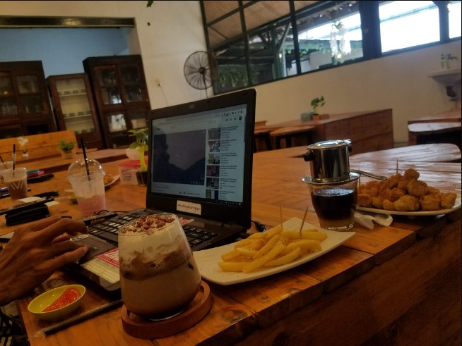 Aljava Cafe firdaus gilang r, 1. Susu Moeria, 2. PDKT Resto &amp; Cafe, 3. Kopi Cilik, 4. Gravitasi Teras Muria, 5. Kedung Kopi, 6. Waroeng Cafe 27, 7. Gank Coffee &amp; Bistro, 8. Sidji Coffee Getas Pejaten, 9. Six Cents Cafe, 10. Omah Cafe Kudus, 11. Aljava Cafe, 12. Kopi Soe Kudus, 13. Kopi Lain Hati kudus, 14. Wipsy Coffee and Meet, 15. Warunk Upnormal, 16. Träffa Coffee &amp; Eatery, 17. TKP Cafe and Resto, 18. Greens Bakery &amp; Bistro, 19. Warunge Pakdhe, 20. Home Cafe &amp; Resto, 21. Waroeng “Kidoel Soechan”, 22. Seperdua Kopi Kudus, 23. The Cekli Town Est 2010, 24. Kopi Kretek – Jowo Met Londo, 25. Jenderal Coffee &amp; Tea, 26. Balena Resto &amp; Cafe, 27. Kazuki, 28. Rabbit Gelato, 29. Serua Coffee &amp; Creative Space, 30. SLEEK.CO Coffee Corner, 31. Human Coffee, 32. Kangen Ngopi, 33. Merpati Coffee, 34. Warung Kudusan, 35. No.8 Coffee After Kudus, 36. D’khatt Cafe &amp; Eatery, 37. Kampoeng Kopi, 38. Fresto Cafe, 39. Ritme Coffee and Lounge, 40. Holymoon Social Space, 41. City Walk Cafe, 42. Chocobean Kudus, 43. No 8 Coffee, 44. Warung Susucow (Tutup), 45. Cafe De Ija (Tutup), 46. Haru Cafe Kudus (Tutup)