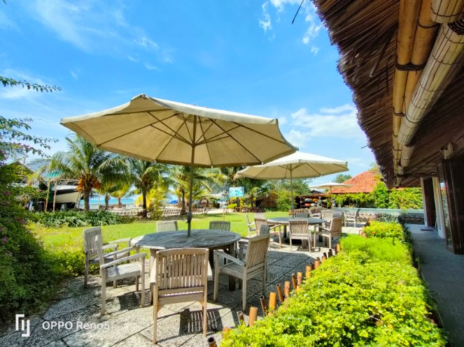 Jepara Marina Bar and Restaurant Yosie Fernando, 1. Rolet Cafe, 2. HJNF CAFE BOX, 3. Blackbean Roastery & Coffee House, 4. Kadjine Coffee, 5. de Anglo Food & Coffee Jepara, 6. J & J Coffe And Resto, 7. Tarissa Coffee, 8. Joker Coffee, 9. Djago Reborn, 10. V&A Cafe, 11. Yam yam Resto, 12. Jepara Marina Bar and Restaurant, 13. Maribu Resto, 14. Seaside Villa & Muse Beach Resto, 15. Diana’s Bay Restaurant, 16. Rengkot Buyut Restaurant, 17. Beatrice’s Cuisine House, 18. DeMoro Coffeebox, 19. Sriya Cafe & Homestay Jepara, 20. Cafe Gecho, 21. Pandawa Cafe Jepara (Tutup), 22. Atmosfera Coffee and Eatery, 23. Jepara Garden Resto (Tutup), 24. Basecamp Coffee & Eatery, 25. MoeriaCafe.MannaBakery (Tutup), 25. MONOKOPI, 27. Bruge Cafe, 28. Gandrung koffie, 29. NewMind Bistro Cafe, 30. Teman Menepi Coffee & Memories, 31. HAVY Coffee, 32. Kofina Cafe, 33. Koebar Koffie, 39. Gendhis Coffee, 40. Say Story Jepara, 41. Kedai kopi kulo jepara, 42. My chang coffee, 43. Vakansi Coffee & Space, 44. Ndepepes coffee, 45. Joglokebon RestoKopi, 46. Madco Coffee House