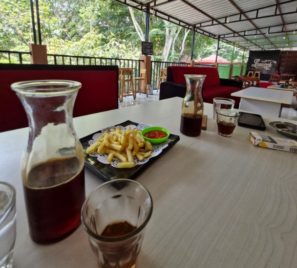 Kopi Lawoek zulfatul mutmainnah, 1. Sigandul View Coffee & Resto, 2. Lia Resto & Coffeeshop, 3. Kaki Bumi Coffee & Eatery, 4. Stylo Bar & Kitchen (Temanggung), 5. Cangkir House, 6. Wenska Kahve, 7. Kopi Lawoek, 8. Berjumpa Coffee & Eatery, 9. Rumah Kopi Mukidi Temanggung, 10. Angkringan Balakosa, 11. Kafe Kartini Temanggung, 12. Ice corner, 13. Ejji Coffee Corner, 14. Xie Xie Boba Temanggung, 15. Blacklisted Coffee Bar, 16. Deka Coffee, 17. Cozy Resto Temanggung, 18. Koffiee