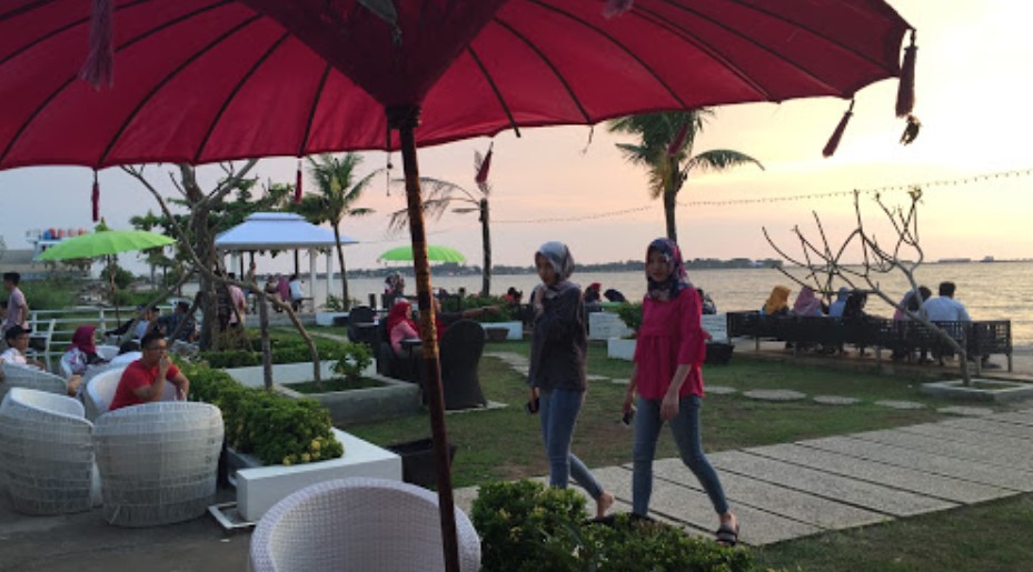Seaside Villa & Muse Beach Resto, 1. Rolet Cafe, 2. HJNF CAFE BOX, 3. Blackbean Roastery & Coffee House, 4. Kadjine Coffee, 5. de Anglo Food & Coffee Jepara, 6. J & J Coffe And Resto, 7. Tarissa Coffee, 8. Joker Coffee, 9. Djago Reborn, 10. V&A Cafe, 11. Yam yam Resto, 12. Jepara Marina Bar and Restaurant, 13. Maribu Resto, 14. Seaside Villa & Muse Beach Resto, 15. Diana’s Bay Restaurant, 16. Rengkot Buyut Restaurant, 17. Beatrice’s Cuisine House, 18. DeMoro Coffeebox, 19. Sriya Cafe & Homestay Jepara, 20. Cafe Gecho, 21. Pandawa Cafe Jepara (Tutup), 22. Atmosfera Coffee and Eatery, 23. Jepara Garden Resto (Tutup), 24. Basecamp Coffee & Eatery, 25. MoeriaCafe.MannaBakery (Tutup), 25. MONOKOPI, 27. Bruge Cafe, 28. Gandrung koffie, 29. NewMind Bistro Cafe, 30. Teman Menepi Coffee & Memories, 31. HAVY Coffee, 32. Kofina Cafe, 33. Koebar Koffie, 39. Gendhis Coffee, 40. Say Story Jepara, 41. Kedai kopi kulo jepara, 42. My chang coffee, 43. Vakansi Coffee & Space, 44. Ndepepes coffee, 45. Joglokebon RestoKopi, 46. Madco Coffee House