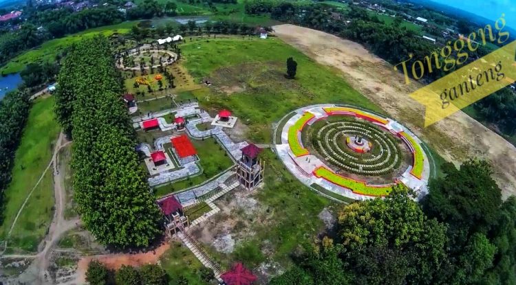 Taman Candi Ngawi Ngawi Kabeh