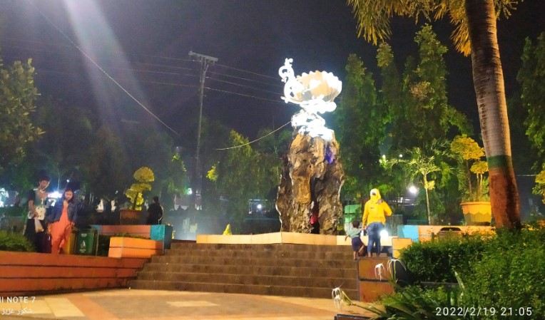 Taman Kerang syukur azis mustofa, 1. Pantai Bandengan (Pantai Tirto Samudro), 2. Wisata Karimun Jawa , 3. Pantai Kartini, 4. Benteng Portugis , 5. Museum R.A. Kartini , 6. Jepara Ocean Park, 7. Air Terjun Songgolangit, 8. Pantai Teluk Awur , 9. Pantai Blebak Jepara, 10. Pantai Gua Manik, 11. Pantai Ombak Mati, 12. Pantai Pungkruk, 13. Tiara Park Waterbom, 14. Pantai Empu Rancak, 15. Taman Kerang, 16. Bukit Bejagan, 17. Air Terjun Banyu Anjlok, 18. Air Terjun Setatah, 19. Air Terjun Dong Paso, 20. Akar Seribu Plajan, 21. Puncak Distoroto, 22. Hutan Wisata Sreni Indah, 23. Bukit Ragas, 24. Puncak Jehan, 25. Pantai Punuk Sapi, 26. Air Terjun Gembong, 27. Hutan Pinus Setro Batealit, 28. Pantai Tegalsambi, 29. Air Terjun Sumenep, 30. Pulau Panjang, 31. PANTAI PRAWEHAN, 32. Pantai Kampung Prau, 33. Rainbow Adventure Park Jepara, 34. Pertapaan Ratu Kalinyamat , 35. Air Terjun Jurang Nganten, 36. Pulau Mandalika Jepara, 37. Wisata Danau Blingoh, 38. Wisata Religi Masjid Mantingan , 39. Air Terjun Grinjingan Dowo, 40. Goa Tritip, 41. Wisata Sejarah ke Candi Bubrah, 42. Kampung Batik Kembangmulyo