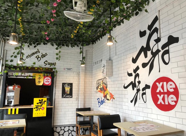 Xie Xie Boba Temanggung Billie Eillish, 1. Sigandul View Coffee & Resto, 2. Lia Resto & Coffeeshop, 3. Kaki Bumi Coffee & Eatery, 4. Stylo Bar & Kitchen (Temanggung), 5. Cangkir House, 6. Wenska Kahve, 7. Kopi Lawoek, 8. Berjumpa Coffee & Eatery, 9. Rumah Kopi Mukidi Temanggung, 10. Angkringan Balakosa, 11. Kafe Kartini Temanggung, 12. Ice corner, 13. Ejji Coffee Corner, 14. Xie Xie Boba Temanggung, 15. Blacklisted Coffee Bar, 16. Deka Coffee, 17. Cozy Resto Temanggung, 18. Koffiee