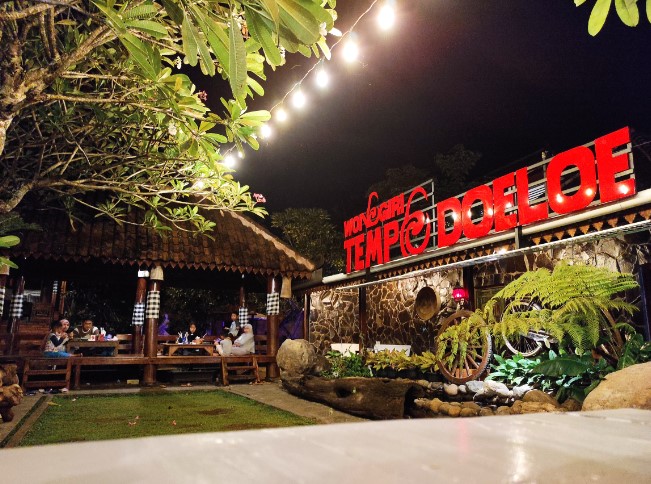 ANGKRINGAN GRIYO AJI SOMO Bobby Agita, 1. Pondok makan tebing grenjengan, 2. Angkringan Sopo Ngiro Wonogiri, 3. Jolly Bakery & Coffee Shop, 4. Kopi Joss Wonogiri, 5. Sunny Story Wonogiri, 6. Wedangan MAS, 7. KEDAI KOPI TOEJOE TOEJOE, 8. COZY COFFEE & RESTO, 9. Sasino Coffee, 10. Angkringan griyo aji somo Wonogiri, 11. Soto Pinglan, 12. Filosofi Teh, 13. Kopi tanjakan, 14. Javaholic Coffee Corner, 15. Staraja Coffee, 16. Youth Cafe Corner, 17. COFFEE BREAK SLOGOHIMO, 18. Bubbletime Coffee&Resto, 19. 1⁰5 Coffee, 20. Dylan cafe, 21. Mabes Es Teh Sijum, 22. Amerta Cafe Wonogiri, 23. Saphire Cafe and Resto
