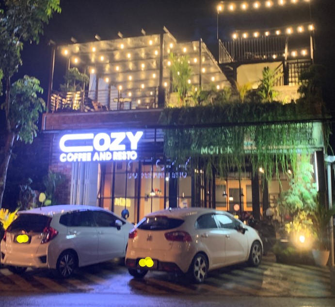 COZY COFFEE & RESTO, 1. Pondok makan tebing grenjengan, 2. Angkringan Sopo Ngiro Wonogiri, 3. Jolly Bakery & Coffee Shop, 4. Kopi Joss Wonogiri, 5. Sunny Story Wonogiri, 6. Wedangan MAS, 7. KEDAI KOPI TOEJOE TOEJOE, 8. COZY COFFEE & RESTO, 9. Sasino Coffee, 10. Angkringan griyo aji somo Wonogiri, 11. Soto Pinglan, 12. Filosofi Teh, 13. Kopi tanjakan, 14. Javaholic Coffee Corner, 15. Staraja Coffee, 16. Youth Cafe Corner, 17. COFFEE BREAK SLOGOHIMO, 18. Bubbletime Coffee&Resto, 19. 1⁰5 Coffee, 20. Dylan cafe, 21. Mabes Es Teh Sijum, 22. Amerta Cafe Wonogiri, 23. Saphire Cafe and Resto