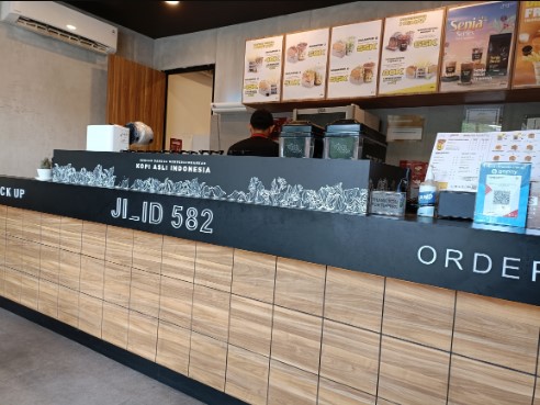 Janji Jiwa & Jiwa Toast Ruko Ahamd Banyuwangi Susan Atmojo, 1. Sun Osing Beach, 2. Osing Deles Cafe & Resto, 3. Dragon Cafe, 4. Java Sunrise Cafe, 5. Conato Cafe Bakery, 6. Kemunir Kopi, 7. Kedai S.O ( Sogok Ontong Kopi), 8. kopi jotos, 9. Albirru Coffee and Eatery, 10. D’cinnamon Coffee Shop, 11. La Costa Cafe and Restaurant, 12. Palm Sugar Cafe, 13. Kedai Kopi Handy, 14. Steven Coffee, 15. Kopi Om Kim, 16. Talk Kopi Banyuwangi, 17. Sweets Dessert, 18. Metronome Coffee Banyuwangi, 19. Indische 1931 Banyuwangi, 20. Osmu Cafe, 21. Dominance Coffee, 22. Omah Majapahit Cafe & Resto, 23. Kedai Galengan, 24. Moxie Coffee and Eatery, 25. Janji Jiwa & Jiwa Toast Ruko Ahamd Banyuwangi, 26. D&A Cafe, 27. Waroeng Tjengkaroek, 28. Three B Villa and Resto