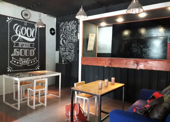 P'goen Gelato Cafe TETRING KOKYO, 1. Brother House, 2. Aroma Resto & Coffee, 3. De Koffie, 4. Dewani View Resto & Cafe, 5. White house Cafe, 6. Kedai Fresh Steak & Shake, 7. Pibee Resto And Coffee, 8. Allure Square, 9. Alun-alun Wonosobo, 10. Funbox Restocafe & Karaoke, 11. Djagongan Djadoel, 12. AN Kopi, 13. Banyu Anget One Stop Service, 14. Prasasti Coffee & Gym, 15. Kedai Kopi Gamel, 16. Kopi Tetangga, 17. Dsastro coffee, 18. Abbasy Coffee & Eatery, 19. Roster Food and Drinks, 20. Akar Mas Cafe, 21. The Basement Cafe & Resto, 22. Woods Coffee, 23. Chocopink Coffee House, 24. Etsuko Dapur Inspiratif, 25. TROTOAR COFFEE, 26. manahati coffee, 27. Stomata Social Space, 28. P’goen Gelato Cafe, 29. Belakang Studio, 30. Mute area, 31. KOPIDEA, 32. Omah mewa, 33. DOT. Wonosobo, 34. Sementara Kopi, 35. Folk Space coffee, 35. Harvest Sky Cafe