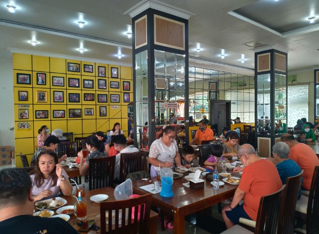 RM Padang Indah Jaya Minang Ignatius Theodore Nico (Ignas), 1. Restoran Bandar Djakarta, 2. Hachi Grill Alam Sutera, 3. Kayu Kayu Restaurant, 4. Pondok Kemangi Alam Sutera, 5. Ikan Bakar Cianjur, 6. Pulau Sentosa Seafood Market Alsut, 7. Waroeng Sunda, 8. IKEA Restaurant Alam Sutera, 9. RM Padang Indah Jaya Minang, 10. Ramen Ikkudo Ichi, 11. PHO MINH Alam sutera, 12. Sarang Oci, 13. Rumah Makan Putera Lombok, 14. Kopi Nako Alam Sutera, 15. Home Brew Coffee & Eatery, 16. Canabeans Alam Sutera, 17. Kembang Bawang, 18. BOLAN THAI KITCHEN, 19. ZENBU LIVING WORLD, 20. Coarse & Fine Coffee, 21. Magal Korean BBQ House, 22. The Harvest, 23. Kokku Ramen, 24. Pig Hunter Alam sutera, 25. Steak 21, 26. Oma Ronde, 27. Soto Betawi H. Mamat Living World, 28. Tokito Kitchen