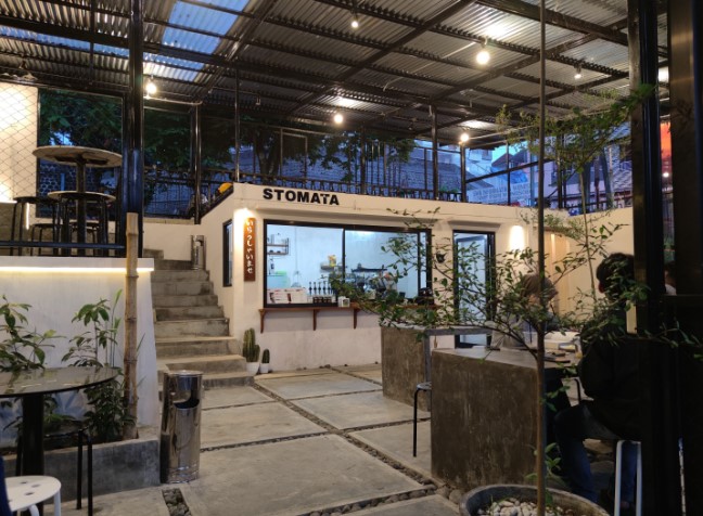 Stomata Social Space Muhammad Aden, 1. Brother House, 2. Aroma Resto & Coffee, 3. De Koffie, 4. Dewani View Resto & Cafe, 5. White house Cafe, 6. Kedai Fresh Steak & Shake, 7. Pibee Resto And Coffee, 8. Allure Square, 9. Alun-alun Wonosobo, 10. Funbox Restocafe & Karaoke, 11. Djagongan Djadoel, 12. AN Kopi, 13. Banyu Anget One Stop Service, 14. Prasasti Coffee & Gym, 15. Kedai Kopi Gamel, 16. Kopi Tetangga, 17. Dsastro coffee, 18. Abbasy Coffee & Eatery, 19. Roster Food and Drinks, 20. Akar Mas Cafe, 21. The Basement Cafe & Resto, 22. Woods Coffee, 23. Chocopink Coffee House, 24. Etsuko Dapur Inspiratif, 25. TROTOAR COFFEE, 26. manahati coffee, 27. Stomata Social Space, 28. P’goen Gelato Cafe, 29. Belakang Studio, 30. Mute area, 31. KOPIDEA, 32. Omah mewa, 33. DOT. Wonosobo, 34. Sementara Kopi, 35. Folk Space coffee, 35. Harvest Sky Cafe