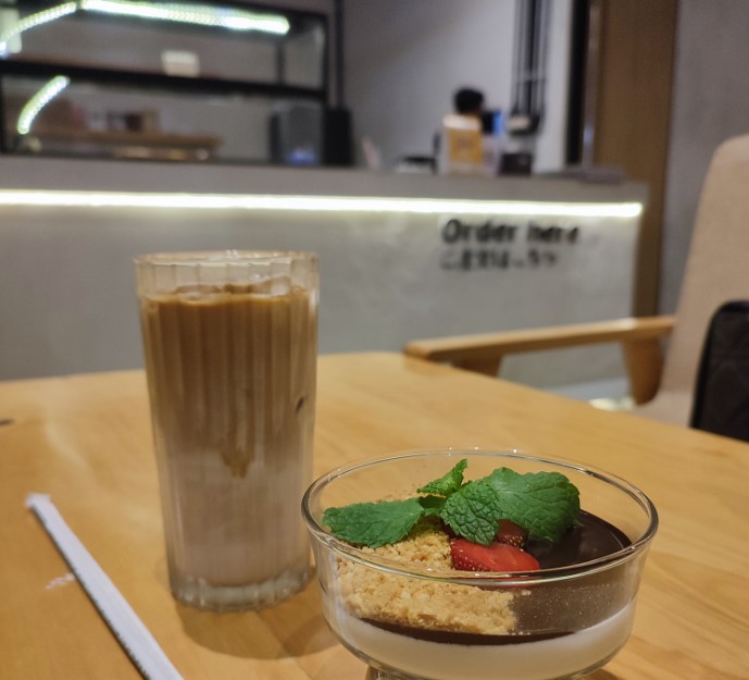 Yotee Coffee Anthony Gunawan, 1. Kalih Coffee Tea and Spaces Tegal, 2. Njajan.co Tegal, 3. Uncle coffee and resto, 4. Waroeng Sadewa, 5. Coffee Shop Tradisine Ngopi, 6. Nakula Cafe, 7. Papa brew, 8. MAJU CAFE (SUJOE CAFE) Susu sapi maju, 9. Kano point Cafe, 10. My Story Cafe Bistro &amp; Social House, 11. The Secret, 12. Boss’A Cafe, 13. WIJIKOPI, 14. KEDAI OMMAMET, 15. Bento Kopi Tegal, 16. Nazuwa coffee, 17. Sepenggal cerita, 18. Clavicula coffee and idea, 19. Tempat Peraduan, 20. Cafe keboen, 21. D’FORTUNE Cafe Bistro, 22. Maju Milk Centre (MMC), 23. Black And White Food Court &amp; Cafe, 24. Pesona Coffee Tegal, 25. QMilk Cafe, 26. Kilometer Cafe, 27. S Cafe, 28. Dontea Tegal, 29. Kedai Coffee Inn, 30. Yotee Coffee, 31. North Beach Cafe Tegal, 32. Holy Bowl, 33. Luang Waktu Coffee, 34. Kedai Debong, 35. Minapadi Coffee and Space, 36. Cafe Q Nyot, 37. Cafe yaul (Tutup), 38. Parsley Cafe And Bistro (Tutup), 39. Jasel bee Korean food and cafe (Tutup), 40. Teh Jawa Cafe (Tutup)