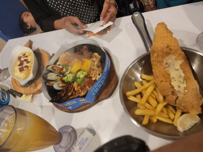 FISHSTREAT DEPOK Hery Misbiantoro, 1. Shabu Hachi Margonda Depok, 2. Waroeng SS Spesial Sambal, 3. Mang Engking, 4. Pondok Laras, 5. Saung Talaga, 6. Soto Bu Tjondro, 7. Roti Bakar Eddy, 8. RUMAH LOBSTER DEPOK, 9. FISHSTREAT DEPOK, 10. Steak Moen – Moen, 11. Warung Pasta Depok, 12. Pondok Ikan Gurame, 13. Fat Bubble, 14. Mang Kabayan, 15. Perang Kerang, 16. Tibumi Rumah Kopi, 17. Imperial Kitchen & Dimsum, 18. Maxx Coffee, 19. Sop Duren Margonda, 20. Ayam Bakar Christina, 21. Bakso Hitam Pak Bewok, 22. Rumah Makan Shinta, 23. Shirin, 24. Laziiz Restaurant, Makanan Khas Timur Tengah di Depok, 25. Soerabi Enhaii, 26. Nasi Timbel Si Teteh, 27. Pecel Lele Lela, 28. Pidie 2000