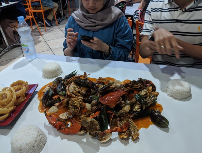 RUMAH LOBSTER DEPOK Febrian Dwi P, 1. Shabu Hachi Margonda Depok, 2. Waroeng SS Spesial Sambal, 3. Mang Engking, 4. Pondok Laras, 5. Saung Talaga, 6. Soto Bu Tjondro, 7. Roti Bakar Eddy, 8. RUMAH LOBSTER DEPOK, 9. FISHSTREAT DEPOK, 10. Steak Moen – Moen, 11. Warung Pasta Depok, 12. Pondok Ikan Gurame, 13. Fat Bubble, 14. Mang Kabayan, 15. Perang Kerang, 16. Tibumi Rumah Kopi, 17. Imperial Kitchen & Dimsum, 18. Maxx Coffee, 19. Sop Duren Margonda, 20. Ayam Bakar Christina, 21. Bakso Hitam Pak Bewok, 22. Rumah Makan Shinta, 23. Shirin, 24. Laziiz Restaurant, Makanan Khas Timur Tengah di Depok, 25. Soerabi Enhaii, 26. Nasi Timbel Si Teteh, 27. Pecel Lele Lela, 28. Pidie 2000