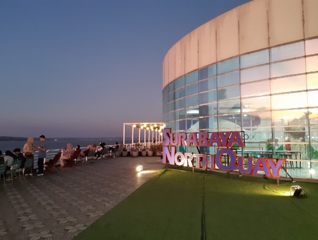 Surabaya North Quay Yosepha Rini, 1. Boncafe – Pregolan, 2. Wisata Pelabuhan di Surabaya North Quay, 3. Loop – Graha Famili, 4. Domicile Kitchen &amp; Lounge, 5. Historica Coffee &amp; Pastry, 6. Monopole Coffee Lab, 7. White House Surabaya | Resto Garden Lounge, 8. Pavilion Restaurant at JW Marriott Surabaya, 9. Tropikal Coffee, 10. The Consulate Surabaya, 11. The Socialite Bistro &amp; Lounge, 12. Danau Angsa Pakuwon City, 13. Cafe Rooftop Mibimibi, 14. Palacio Sky Cafe, 15. Sky 36 Rooftop Dining, 16. Citilites Skyclub &amp; Bistro Java Paragon, 17. Garden Cafe – XXI Ciputra World Surabaya, 18. Ekowisata Mangrove Wonorejo, 19. Cafe bawah Jembatan Suramadu, 20. The Gallery Restaurant – Ciputra World Hotel Surabaya