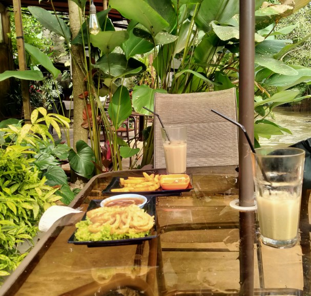 Warung Kopi Tepi Sungai Adithra Artiearvira, 1. ARTiVATOR, 2. Fat Bubble Margonda, 3. Meet Up Cafe Sawangan, 4. Tempat Ngupi, 5. Ouwie Coffee And Eatery, 6. Kopi Bajawa Flores NTT Depok, 7. Kafe Hype Depok, 8. Rest For Sure, 9. Ruangnamu, 10. INTERAKSI SPACE, 11. TOMORO COFFEE – Kelapadua Depok, 12. Kopi Brumbun, 13. Koti, 14. Kopi Djoe, 15. Coffith Coffee &amp; Kitchen, 16. MAXX Coffee, 17. Warnoes Margonda, 18. Emily Listening Space, 19. Warung Kopi Tepi Sungai, 20. Hidden Haus Coffee &amp; Tea, 21. Temu Kamu Depok Coffee &amp; Eatery, 22. Nationalism Coffee Brewers ( Kedai Kopi Depok ), 23. Titik Rindu Coffee &amp; Venue, 24. Whatsup Cafe Dave Depok