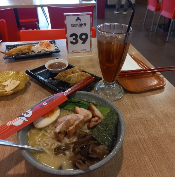 Gokana Ramen & Teppan Tanda Rizky Gani, 1. Warung Nako, Kopi Nako Depok, 2. JPW Cafe & Garden, 3. Coffee Toffee Margonda 1, 4. Warung Pasta Depok, 5. Kopi Bar, 6. Warung Pancong Mang Kumis & Mang Dadang, 7. Waroeng SS Spesial Sambal, 8. Sop Duren Margonda, 9. Jacob Koffie Huis, 10. Beranda Depok Cafe & Resto, 11. LOUIS CAFE, 12. Warunk Upnormal Margonda, 13. Dadi’s Coffee Garden, 14. Kopi Kotak, 15. Tibumi Kopi, 16. Warkop Pancong, 17. Ghawil Cafe & Coffee, 18. Shirin The Arabian Resto, 19. Green T, 20. Kedai Kopi Fulcaff, 21. Kedai Pancong Lava, 22. Kedai Kopi Kimung, 23. Delysh Coffee, 24. Oseyo, 25. VolksMilk Raden Sanim, 26. Gotti Pizza & Coffee Sukmajaya, 27. Gokana Ramen & Teppan
