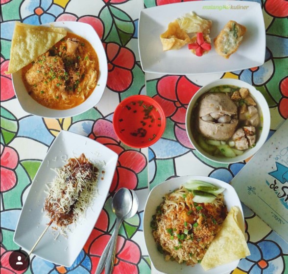 Bakso DE STADION, 1. Bakso Arief, 2. Bakso DE STADION, 3. Bakso Arema Cak Tono, 4. Cwi Mie &amp; Bakso Lombok, 5. Bakso Pemuda, 6. Omah Kentang &amp; Bakso Damas, 7. Bakso Kota Cak Man, 8. Bakso Ganteng, 9. Bakso Anda, 10. Bakso Madona Cak Man