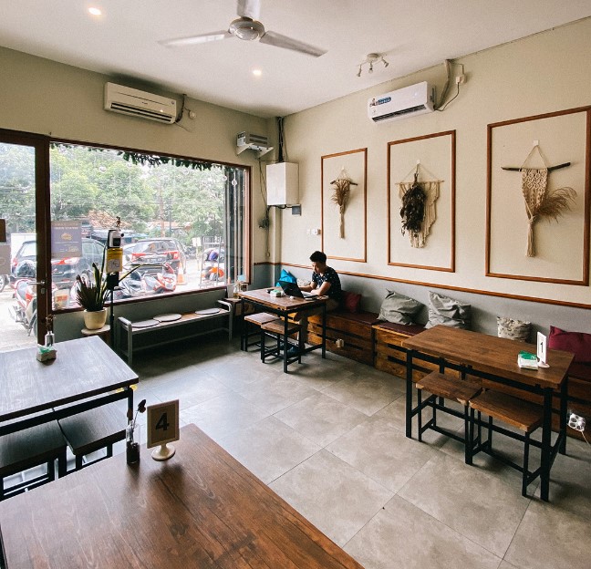 Bloom Coffee &amp; Eatery Nicko D, 1. Sudut Satu Cafe, 2. Libero (Coffee • Kitchen • Gelato), 3. Kaneel Cafe, 4. Guten Morgen, 5. Common Grounds Neo Soho, 6. O’Good Coffee &amp; Eatery, 7. Eatime Stories, 8. Bloom Coffee &amp; Eatery, 9. Rumah Juliet, 10. 9 Cups Coffee, 11. Gawe Coffee, 12. Haiso Coffee