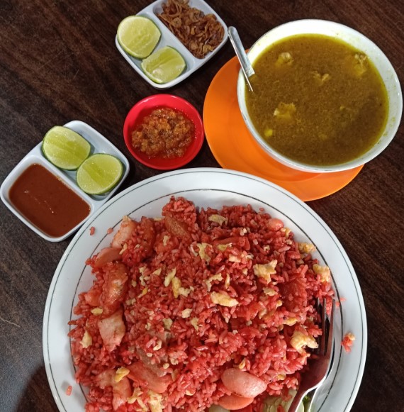 Dapur Tian yoa always, 1. RM Pallubasa Serigala, 2. Coto Makassar Daeng Rahma, 3. Dapur Tian, 4. Warung Pallu Basa Ma’ Daeng, 5. Coto Makassar Broodhy Daeng Raja, 6. Pallubasa Supre Makassar, 7. Warung pallubasa jalan bugis, 8. Coto Makassar Pak Muchtar, 9. Sop Cendrawasih Makassar, 10. Rumah Makan Anging Mamiri Bogor