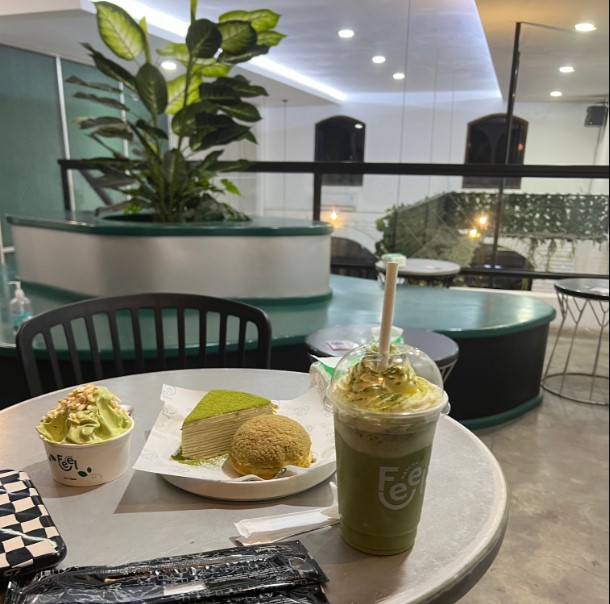 Feel Matcha - Kemang Christopher Tobias, 2. Hoshino Coffee, Senayan City outlet, 3. KOI The Grand Indonesia East Mall, 4. Feel Matcha – Kemang, 5. Matcha Bae, 6. Kurasu, 7. Uji Matcha Grand Indonesia, 8. Matchaya – Gandaria City, 9. CHAVATY Senayan City, 10. Gincha Matcha House, 11. UKI Matcha – SCBD Park, 12. GOOMA Tea Bar – Senayan Park, 13. Matcha Chi