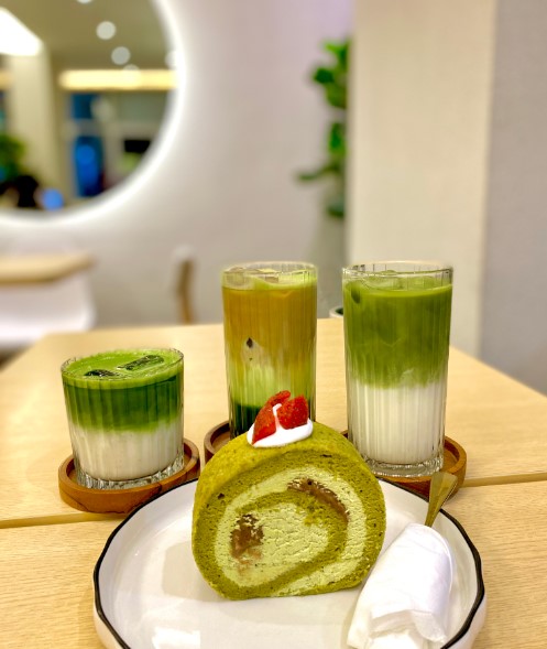 Gincha Matcha House Hilda alviana, 2. Hoshino Coffee, Senayan City outlet, 3. KOI The Grand Indonesia East Mall, 4. Feel Matcha – Kemang, 5. Matcha Bae, 6. Kurasu, 7. Uji Matcha Grand Indonesia, 8. Matchaya – Gandaria City, 9. CHAVATY Senayan City, 10. Gincha Matcha House, 11. UKI Matcha – SCBD Park, 12. GOOMA Tea Bar – Senayan Park, 13. Matcha Chi