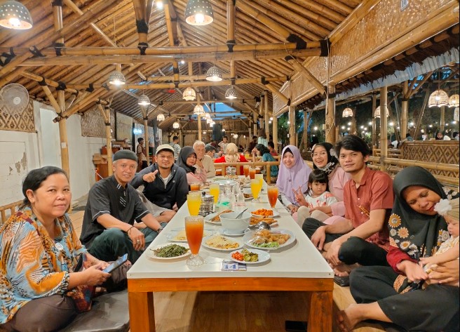 Gubug Berkah Resto Ayu Indah septia ningsih